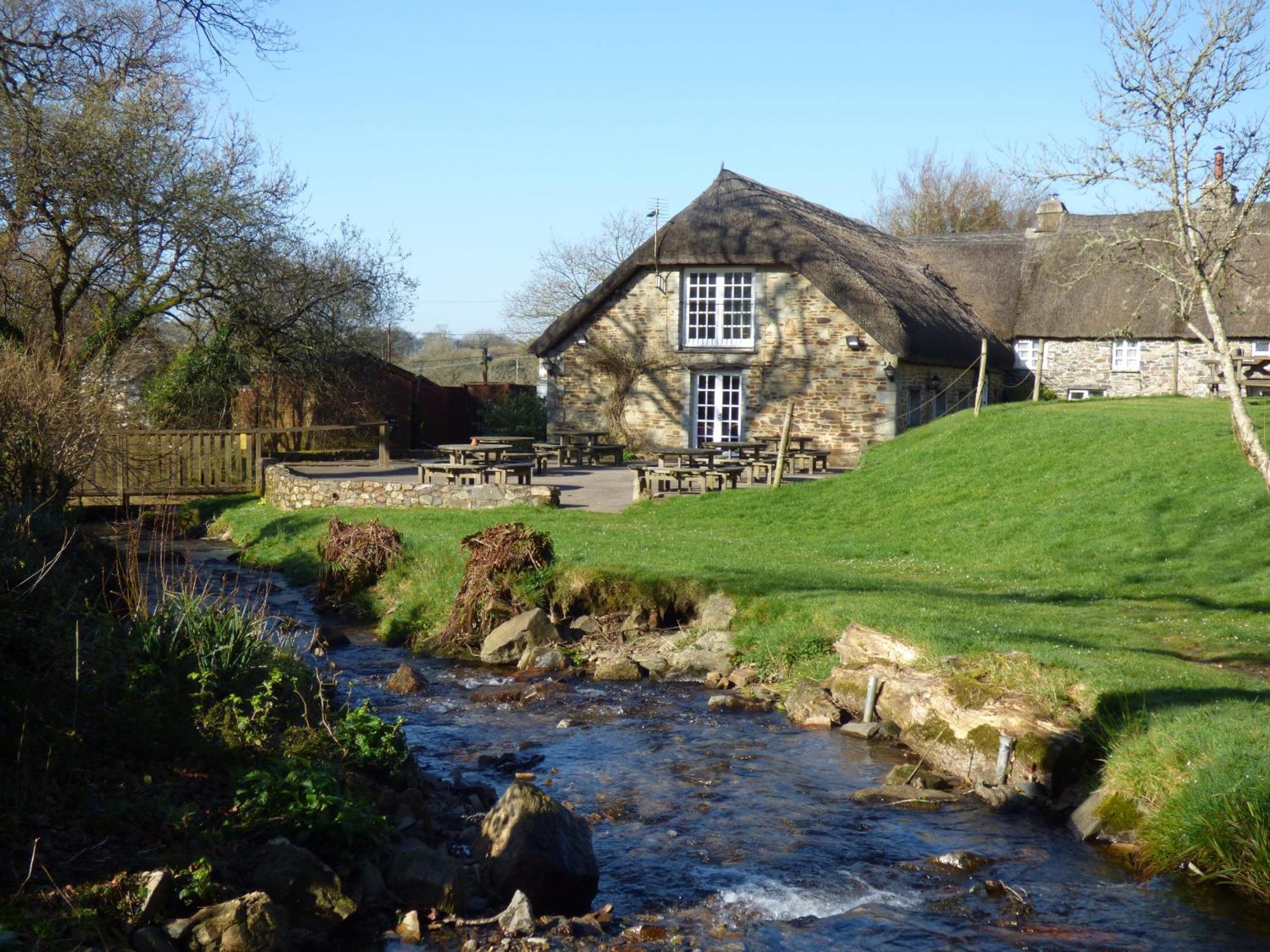Bearslake Inn Bridestowe Esterno foto