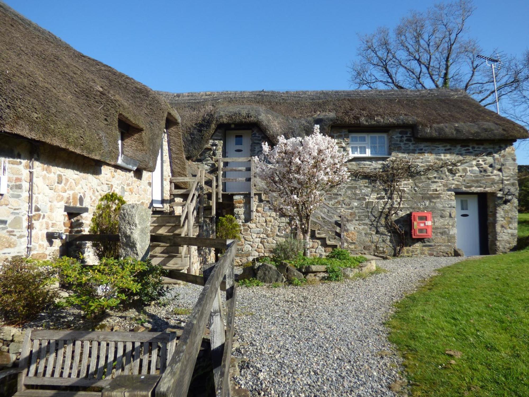 Bearslake Inn Bridestowe Esterno foto